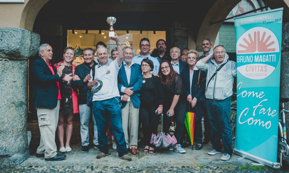 Magatti, la coppa alzata al cielo dopo 225 chilometri percorsi in tutta Como