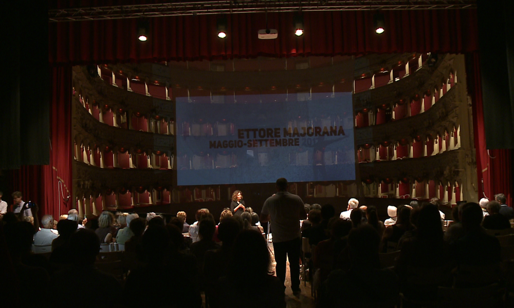 Teatro sociale tra scienza e attualità: ecco “L’infinita equazione”. Il debutto con l’opera contemporanea su Ettore Majorana