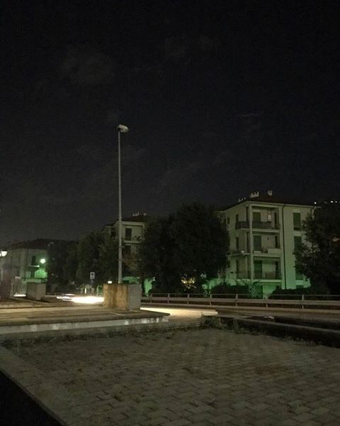 “Via Napoleona al buio da tre giorni”, la segnalazione di una telespettatrice