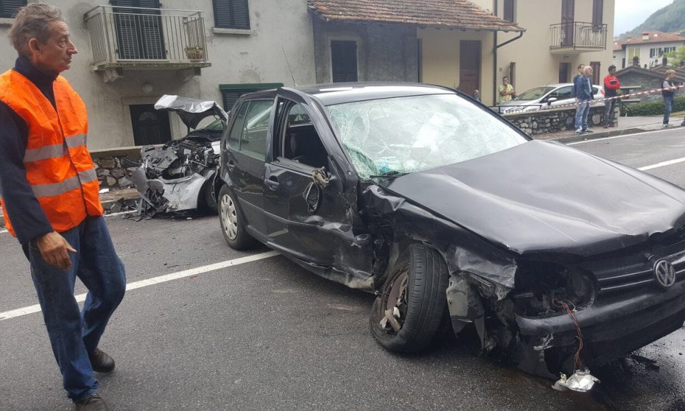 Gera Lario, schianto sulla statale Regina: due donne e un uomo coinvolti