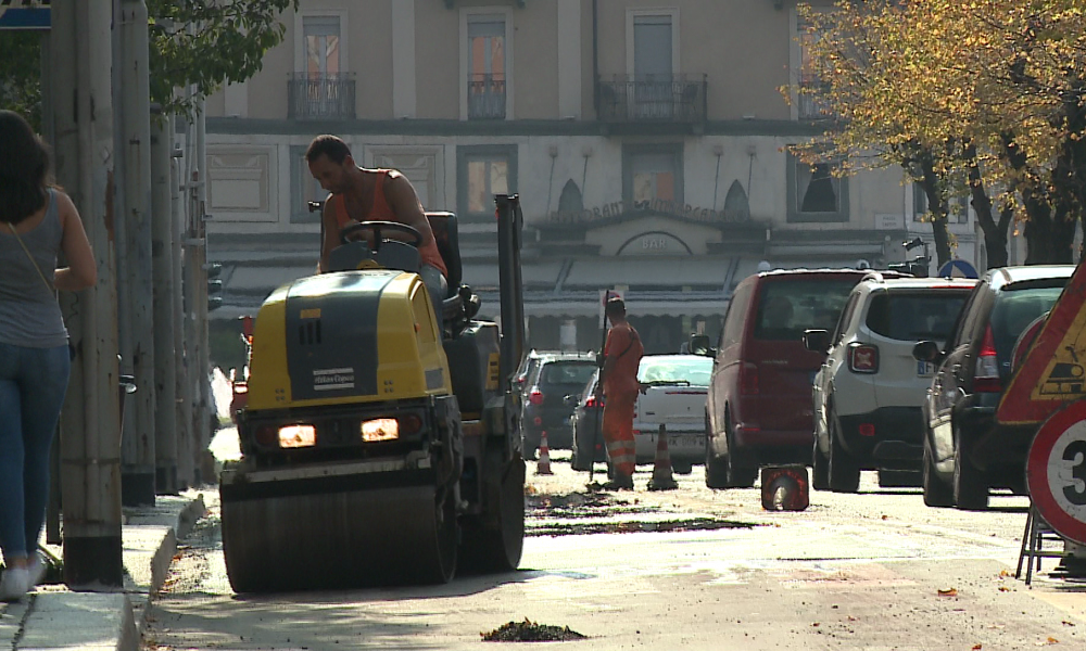 Lungolago: altra giornata di rallentamenti. Da domani lavori in via per Civiglio