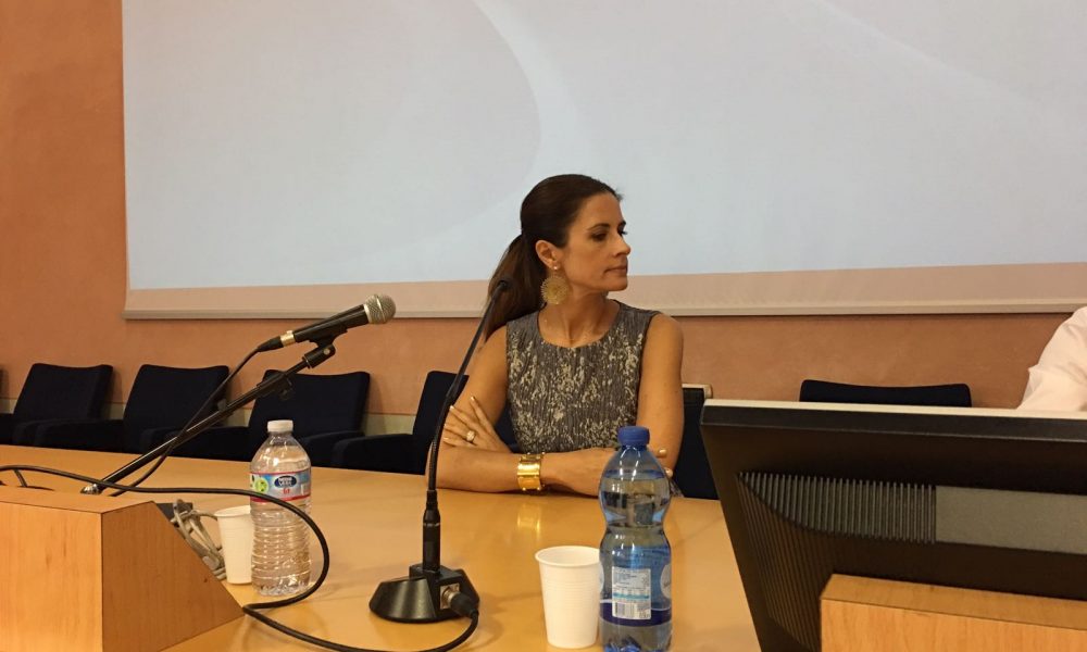 Livia Firth porta a Como la sua battaglia per la moda sostenibile