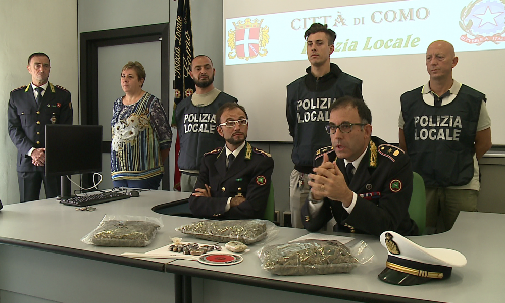 Tavernola: nascondeva marijuana, hashish e ecstasy nella moto. Arrestato 21enne comasco