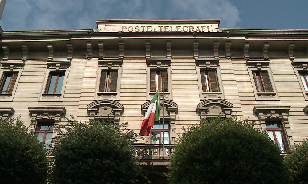 VIDEO Como, via Gallio: il palazzo delle Poste compie 92 anni. Viaggio tra passato e futuro