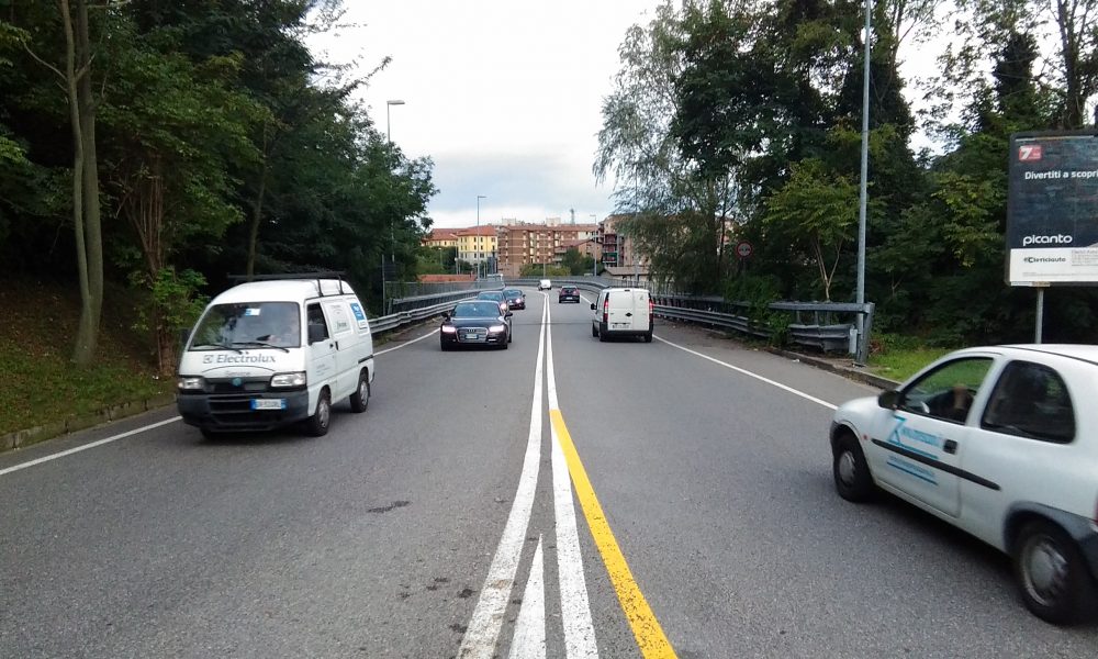 FOTO Viadotto dei Lavatoi riaperto alle auto, traffico alleggerito sull’asse via Turati-via Donatori di Sangue