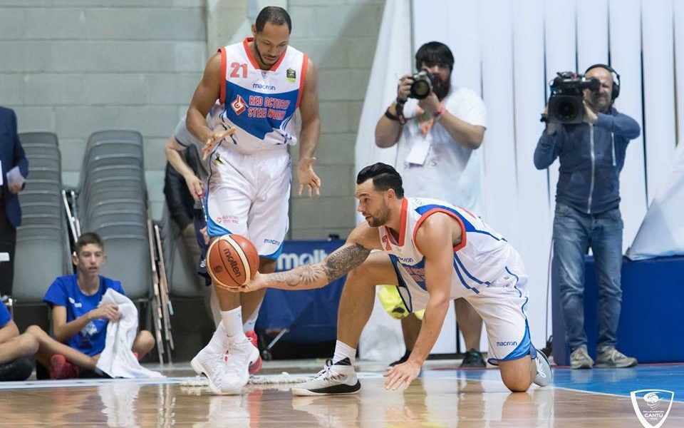 La Red October Cantù torna a vincere, battuta la Dolomiti Energia Trentino