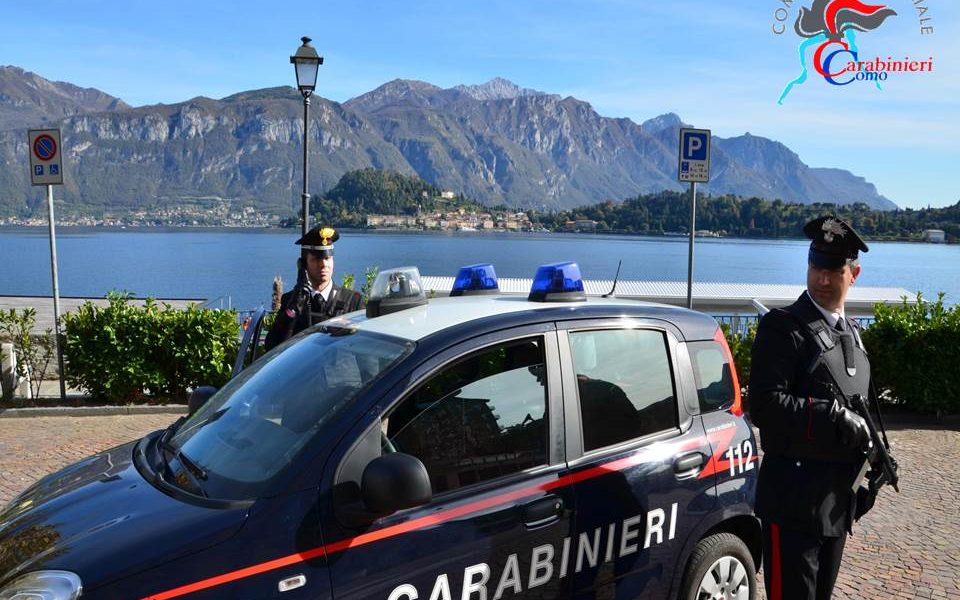 Carlazzo, undici dosi di cocaina in auto, 22enne arrestato dai carabinieri