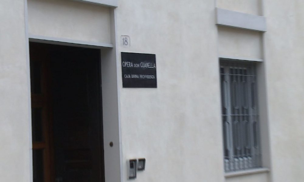 Delitto al Don Guanella, indagini sui guanti. Accertamenti per cercare il Dna dell’omicida