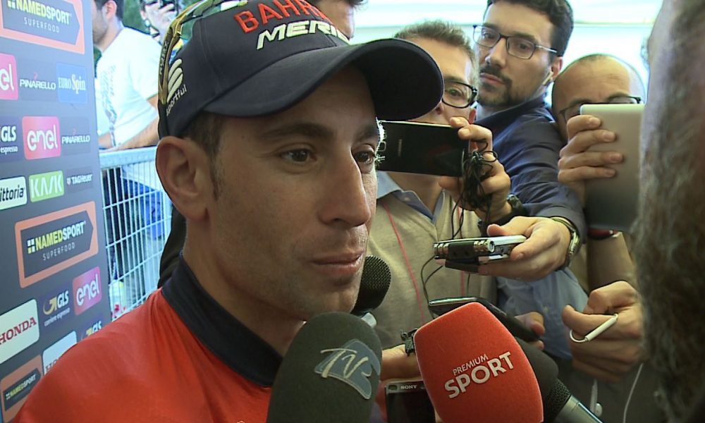 Lo spettacolo del Giro di Lombardia, Nibali vince ancora: “Donerò la mia maglia al Ghisallo”