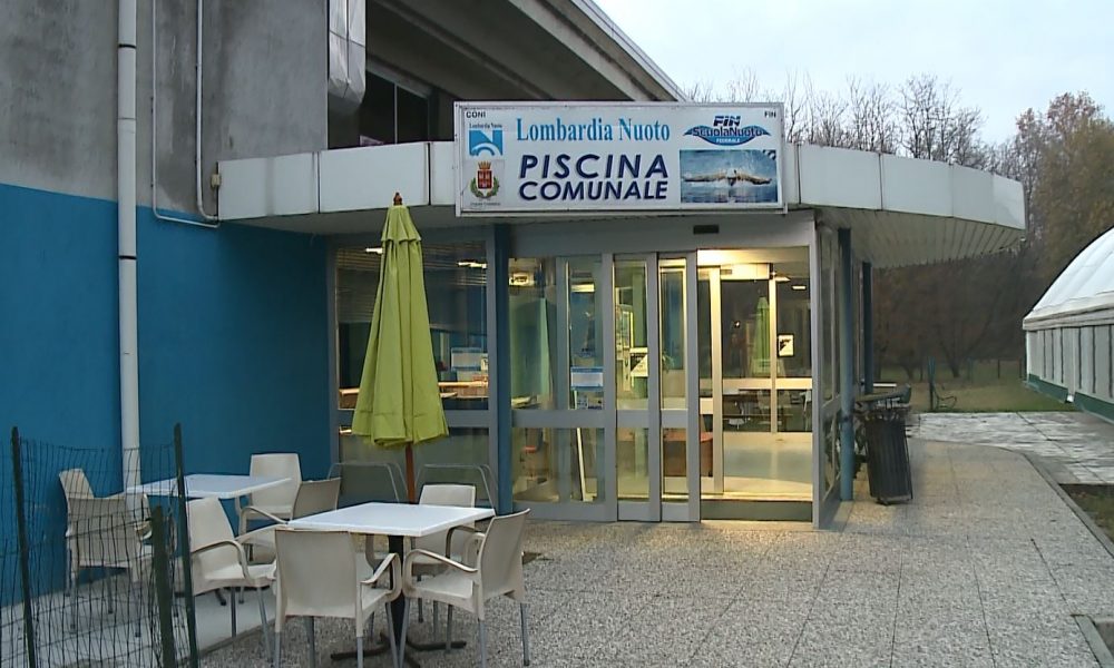 Olgiate Comasco, piscina chiusa senza preavviso. Diffida del sindaco: “L’impianto riaprirà domani”