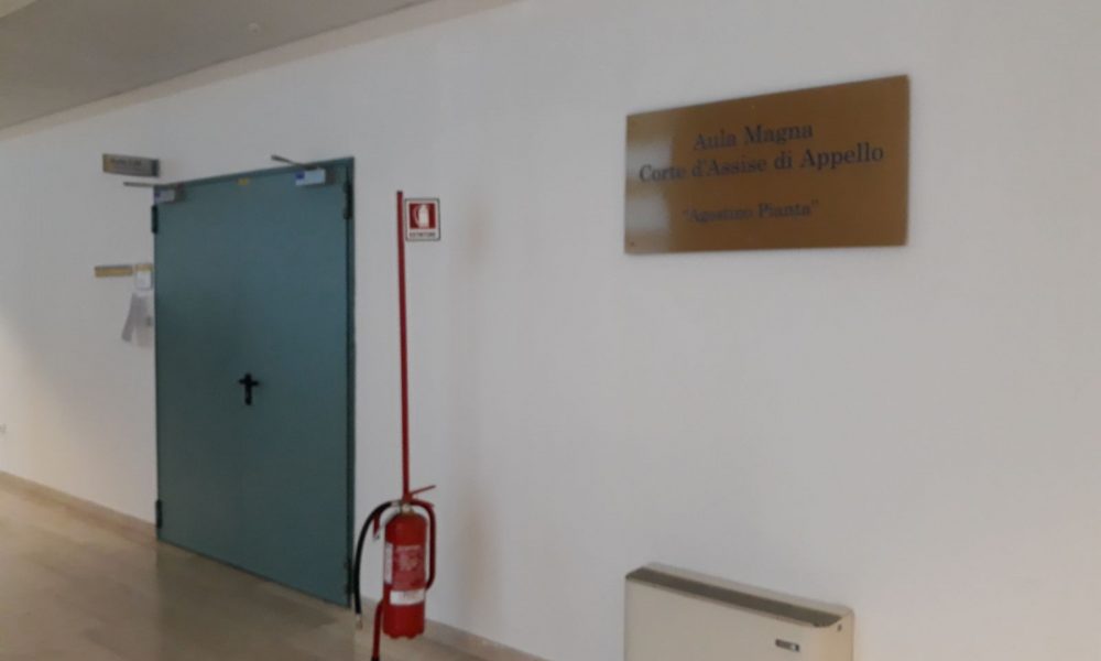 Strage di Erba, Rosa e Olindo in aula a Brescia. Le parole del legale di Azouz Marzouk