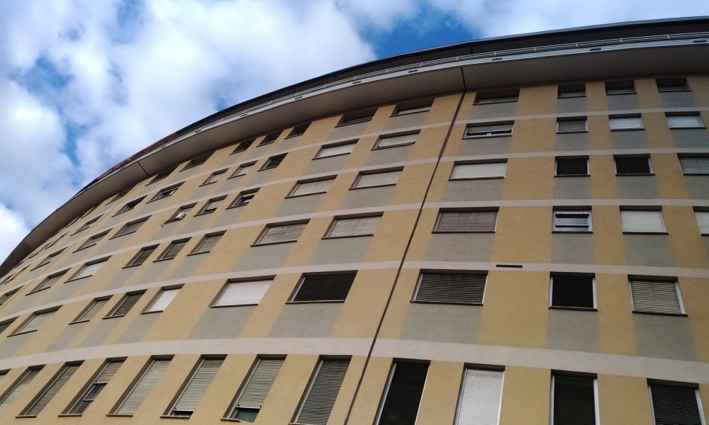 L’ipotesi: 70 posti per Covid-positivi al vecchio Sant’Anna. L’Asst Lariana mette a disposizione gli spazi