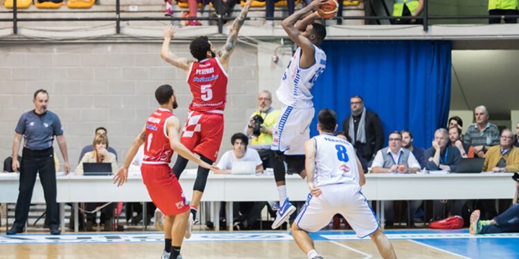 Foto: pallacanestrocantu.com