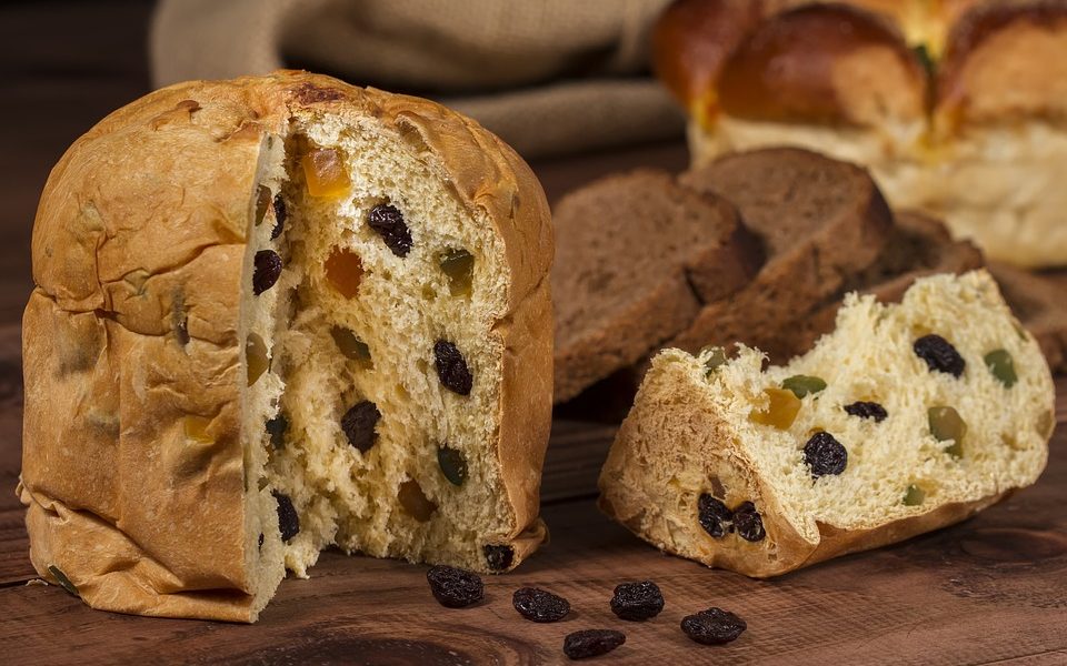 Panettone sospeso a Como: 60 dolci donati alle persone in difficoltà