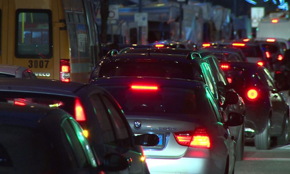 Natale a Como e Cernobbio, piano del traffico “riciclato”: via Milano chiusa e senso unico pedonale sul lungolago