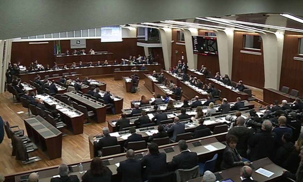 Giunta regionale, Fermi ancora in bilico. Turba e Orsenigo si preparano a lasciare l’incarico di sindaco