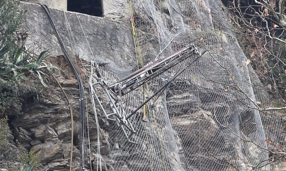 Morto a Cernobbio, l’intervento dei sindacati. Cgil, Cisl e Uil: “Abbiamo perso tutti, più sicurezza”