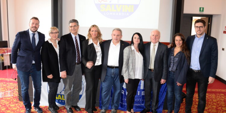 como, hotel palace, presentazione lista candidati lega nord elezioni regionali e politiche del 4 marzo 2018. In foto da sinistra Eugenio Zoffi, Enrica Rivolta, Giovanni Rusconi, Antonella Colzani, Fabrizio Turba, Gigliola Spezzini, Ferruccio Rigola.