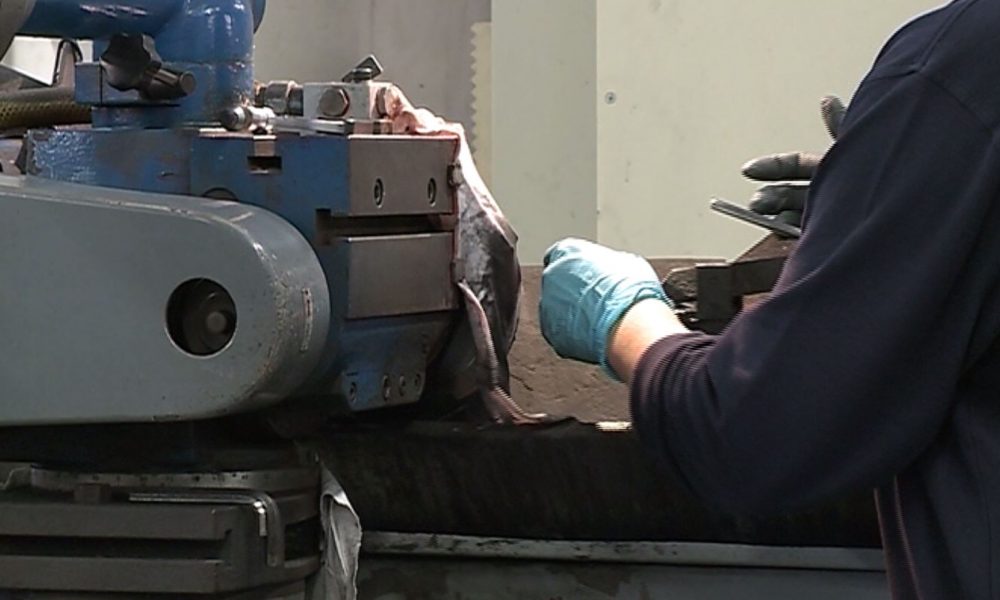 Rapporto Uil sulla cassa integrazione: posti di lavoro a rischio sul Lario