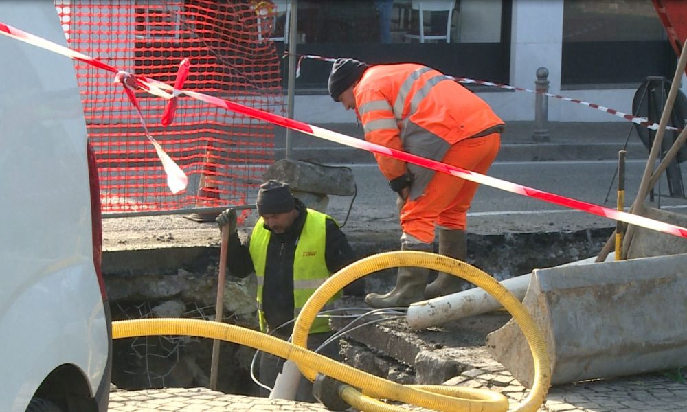Rete idrica, in corso i lavori per il ripristino della strada in viale Cattaneo