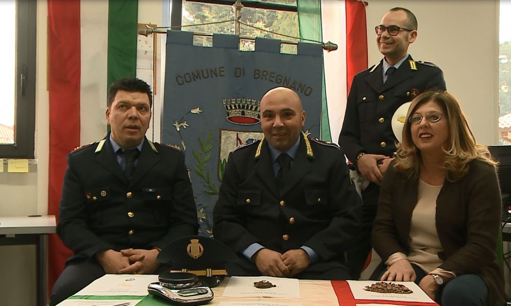 Bregnano, vigili contro lo spaccio nei boschi, sequestrati droga e coltelli