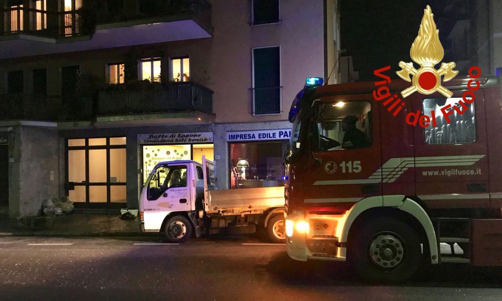 Incidente a Carugo e due incendi, a Lora e Civiglio. Tre interventi dei vigili del fuoco di Como