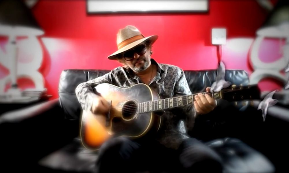 Il tour di James Maddock, l’artista si esibirà a Cantù il 26 marzo