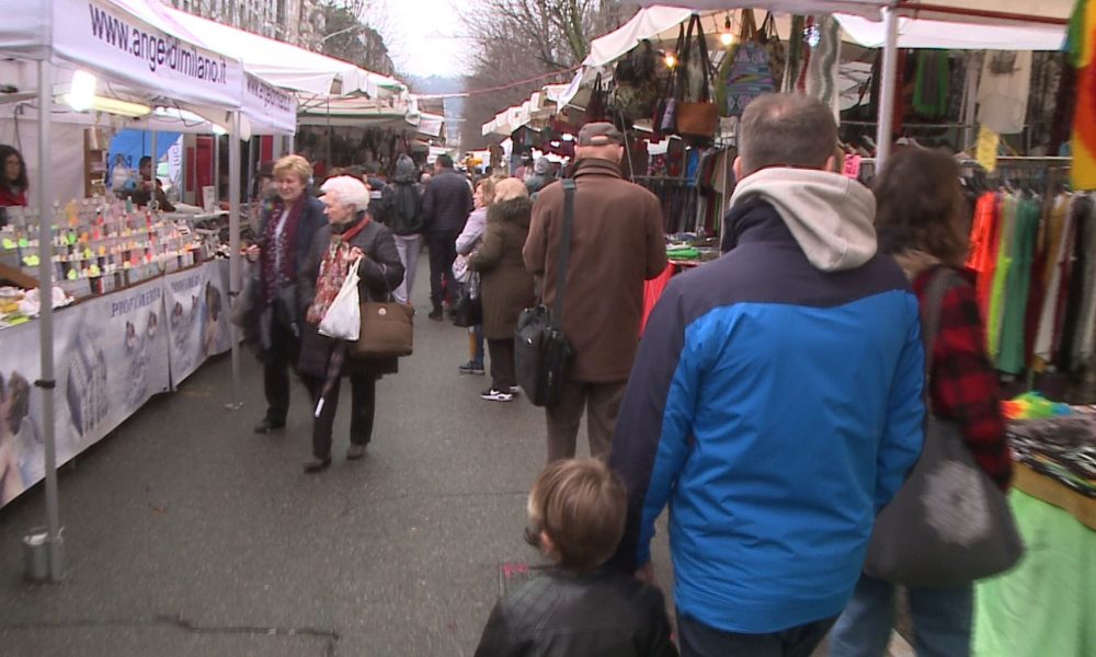 Fiera di Pasqua fino al 2 aprile, comaschi e turisti affollano viale Varese