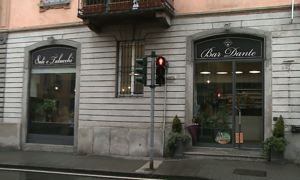 Como, spaccata nel bar di via Dante. Rubati tabacchi e valori bollati per 5mila euro