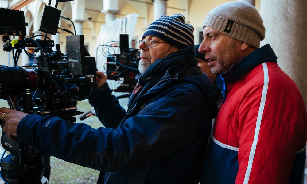 Como diventa un set, in città le riprese della serie della Rai “La Compagnia del Cigno”