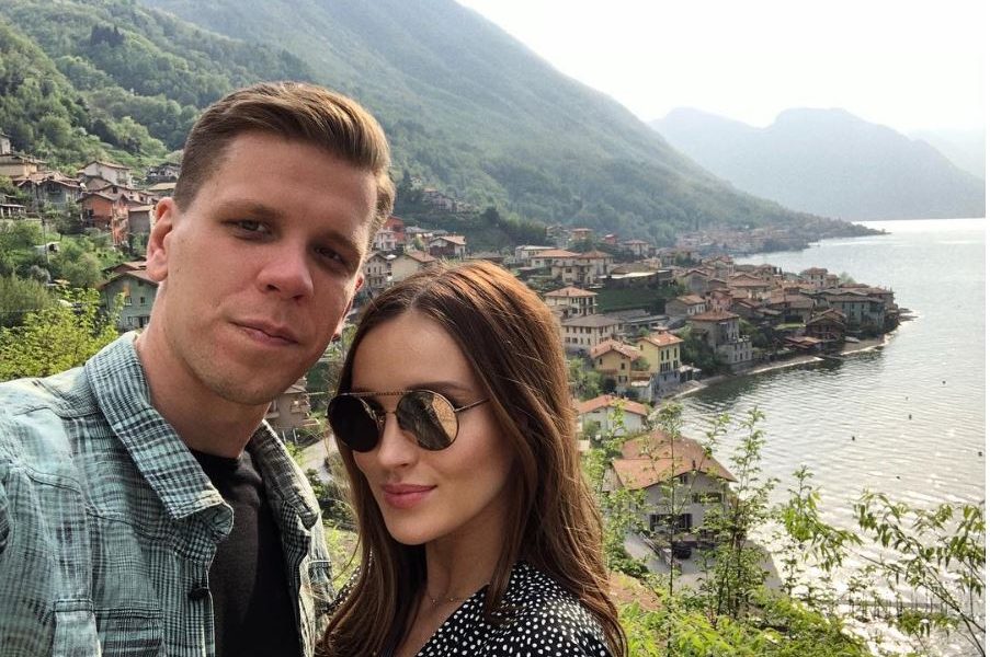 Gita sul Lario per il portiere della Juve Szczesny e la moglie Marina