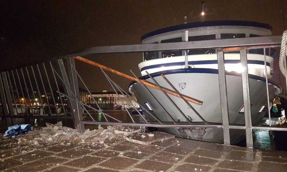 Battello contro la diga foranea di Como: è iniziato l’esame dell’imbarcazione