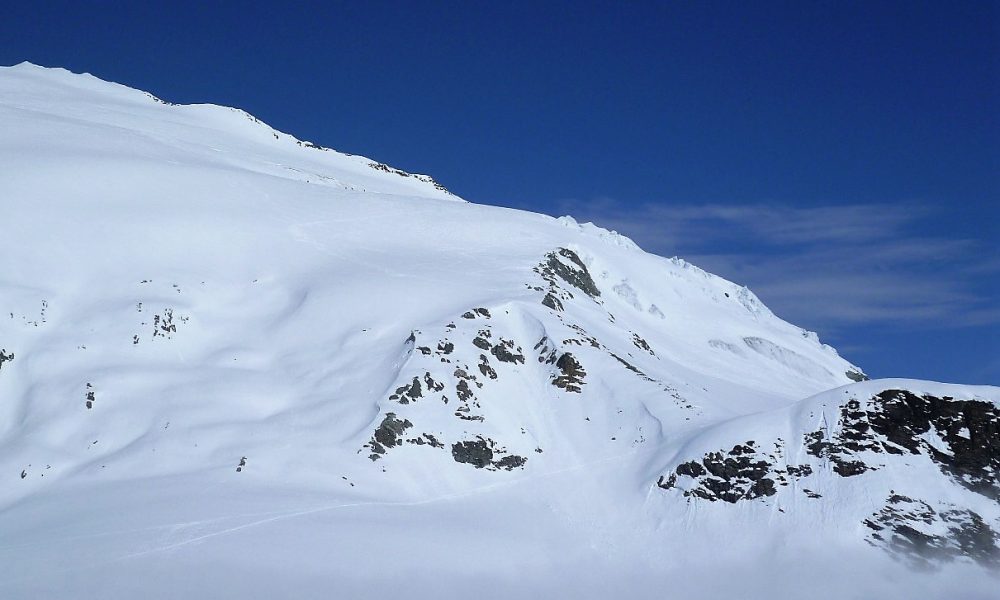 Tragedia della montagna in Svizzera: muore guida alpina comasca