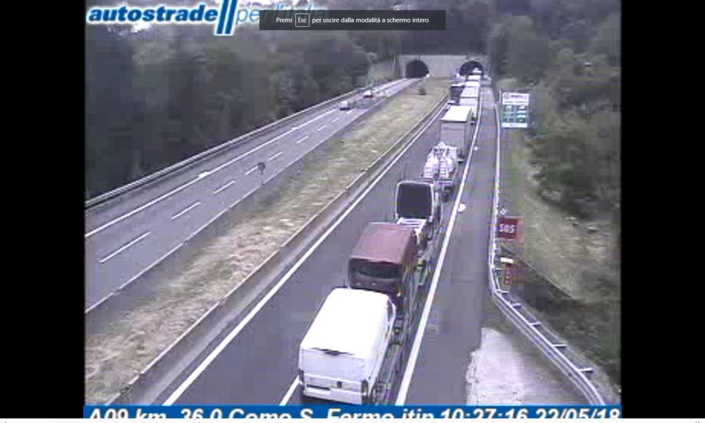 Code fino a sette chilometri sull’A9, traffico in tilt a Como dopo la festa in Svizzera