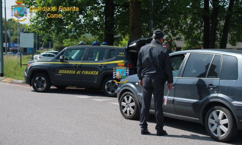 Affitta la casa a due immigrati irregolari, comasco denunciato dalla guardia di finanza