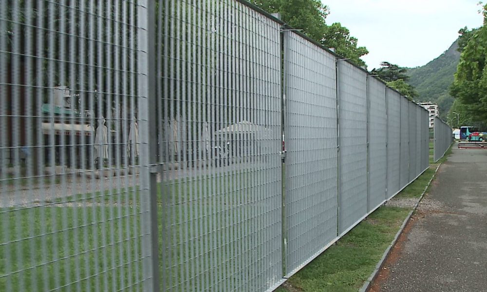Zona stadio di Como ancora blindata, le barriere di sicurezza non sono state rimosse