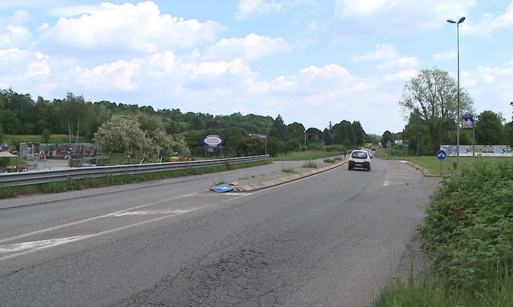 Albese con Cassano, spartitraffico pericoloso. Il dirigente della Provincia Bruno Tarantola: “È a norma”