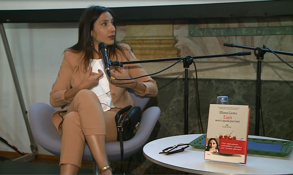 Il lago della giovinezza, Eliana Liotta ha presentato a Como il suo ultimo libro