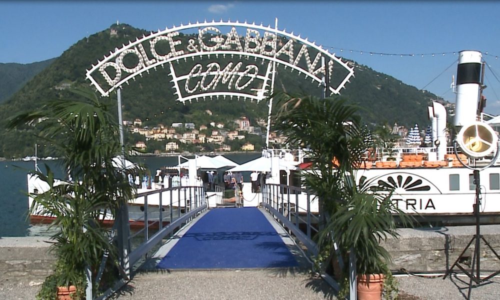Dolce & Gabbana sul Lario, il lago di Como si trasforma in una vetrina dell’alta moda