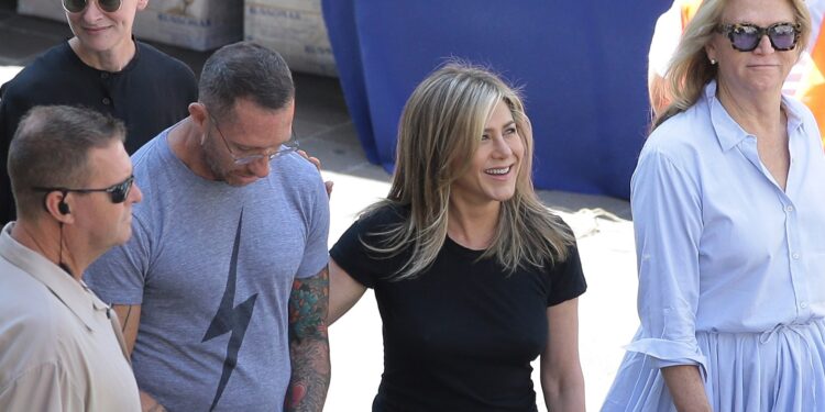 COMO, ITALY - JULY 30:  Jennifer Aniston is seen on set filming Murder Mystery on July 30, 2018 in Como, Italy.  (Photo by Emilio Andreoli/GC Images) *** Local Caption *** Jennifer Aniston