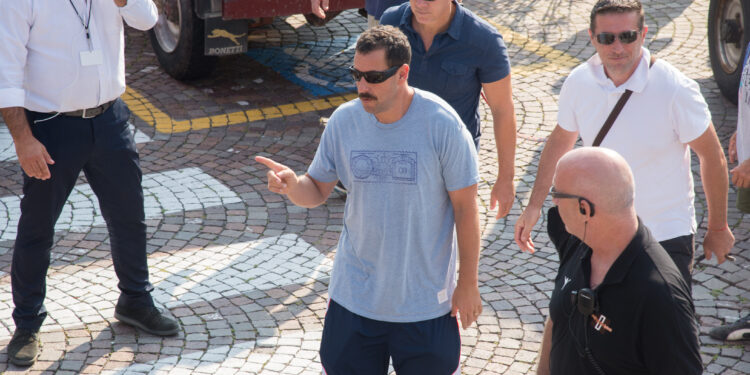 argegno, riprese film murder Mystery. In foto Adam Sandler (Antonio Nassa)