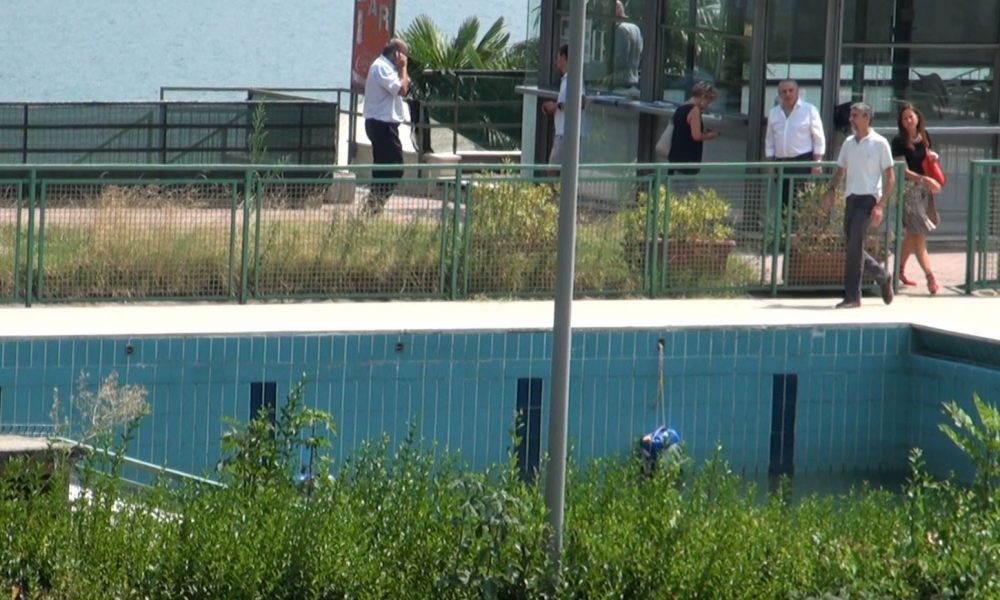 Lo spettro di un’altra estate senza lidi. L’assessore Pettignano: “A maggio riapriremo Villa Olmo”