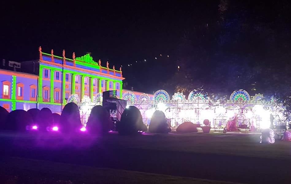 Festa indiana a Villa Olmo, il sindaco: “Scusate per i disagi, ma era un’opportunità”