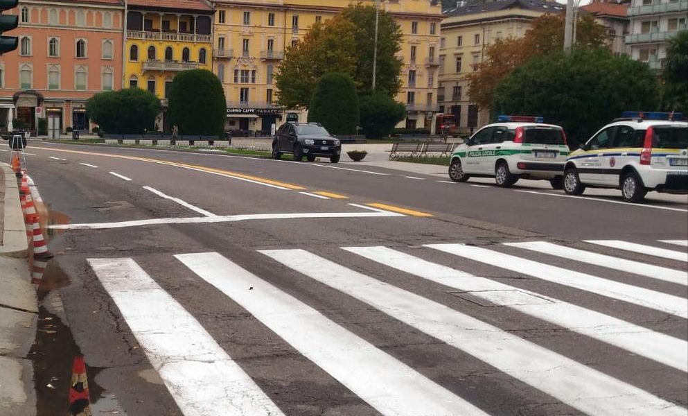 Maltempo, torna la pioggia. Rimosse le passerelle in piazza Cavour, ma l’allerta rimane alta