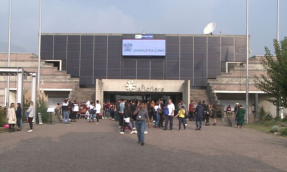 Orientamento tra istruzione e lavoro, padiglioni affollati a Lariofiere per l’ultimo giorno di Young