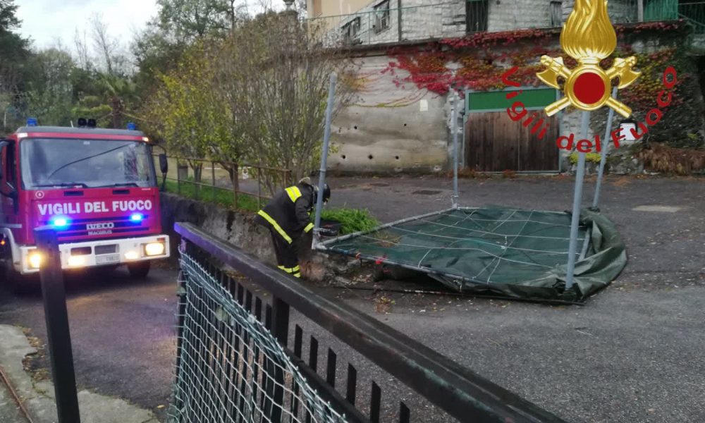 Maltempo, rischio esondazione del Lario. Nella notte 120 interventi dei vigili del fuoco