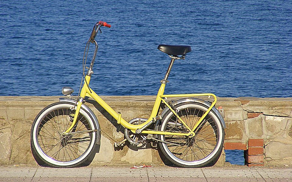 L’omaggio all’inventore della Graziella, Rinaldo Donzelli da Mariano Comense