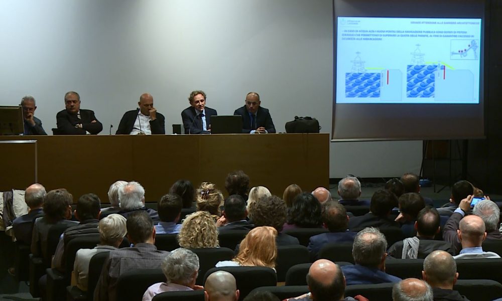 Paratie, ieri sera la presentazione pubblica. Le domande dei comaschi