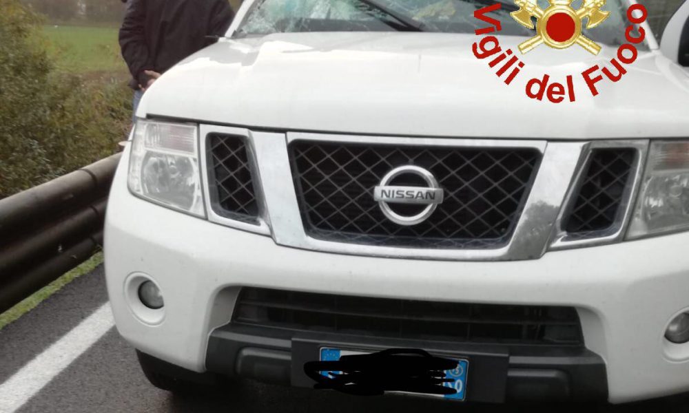 Sorico, scontro tra un’auto e un camion, muore operaio di 44 anni