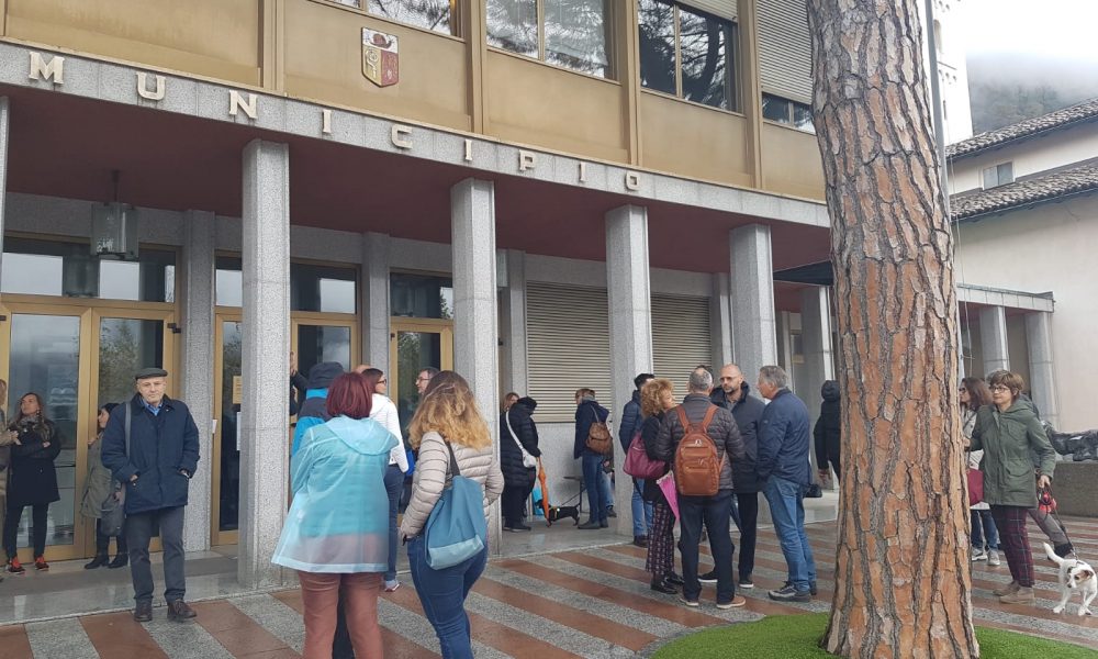 Campione d’Italia, seconda giornata di sciopero. Attesa la decisione del Tar, lunedì l’audizione in Regione